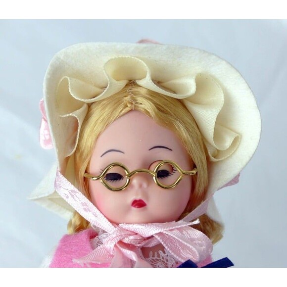 Madame Alexander Mother Goose with Goose 8" Doll 11620 w Stand 1997 - Picture 12 of 12